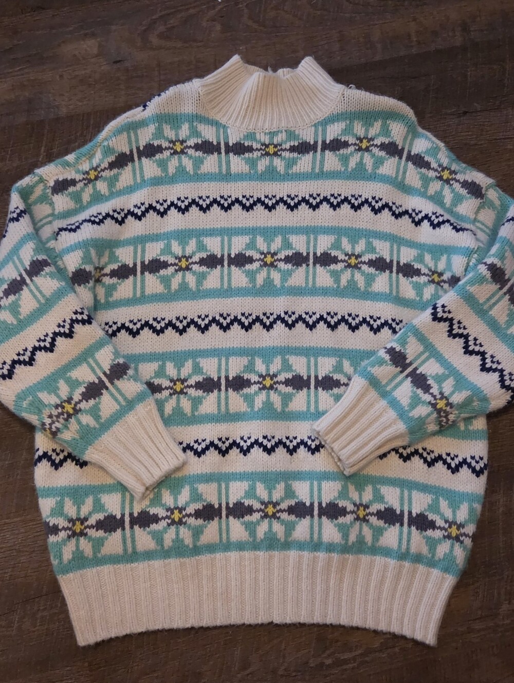 American Eagle Outfitters Cream and Aqua Patterned Turtleneck Sweater